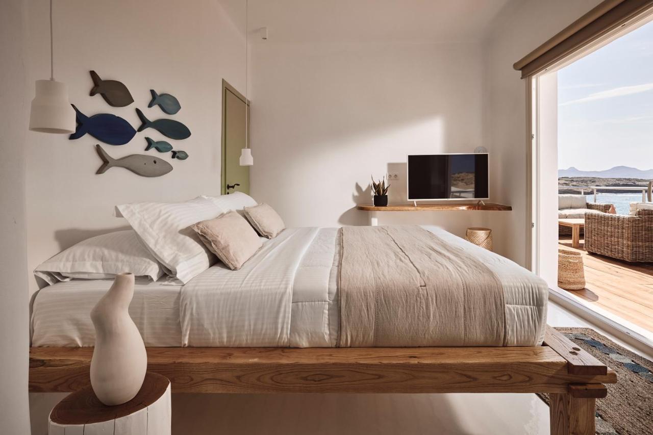 Pachaina Infinity Villa Milos מראה חיצוני תמונה
